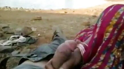 মাই এর কাজের, দুধের বোঁটা বাংলা সেক্স শর্ট ফিল্ম